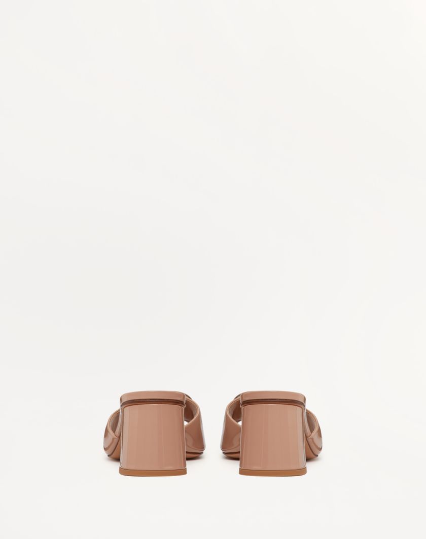 VLOGO SIGNATURE PATENT LEATHER SLIDE SANDAL 60MM - Image 2